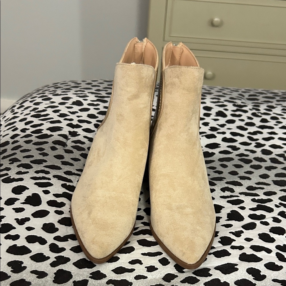 Journee Collection Cream Ankle Booties